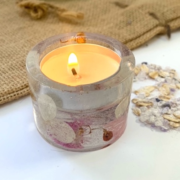 Flower Resin Tea Candle Holder - Picture 5 of 5